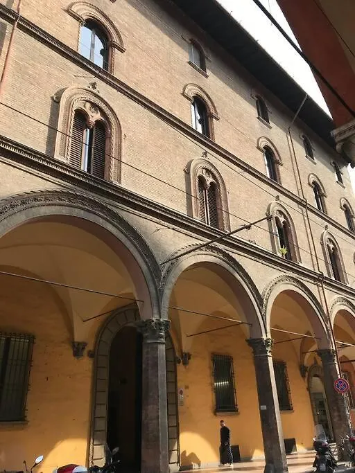 Appartement Cozy And Quiet Suite Near Two Towers, Bologna